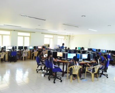 COMPUTER CENTER