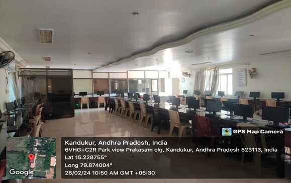 English Lab - Inside View